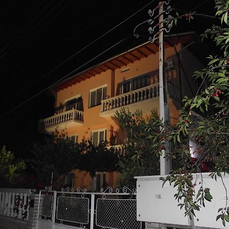 Family Hotel Velevi فيلينغراد المظهر الخارجي الصورة