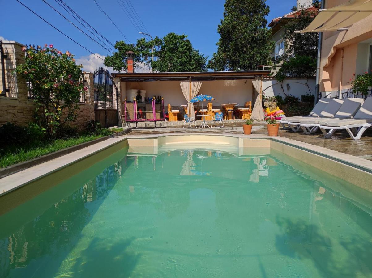 Family Hotel Velevi فيلينغراد المظهر الخارجي الصورة