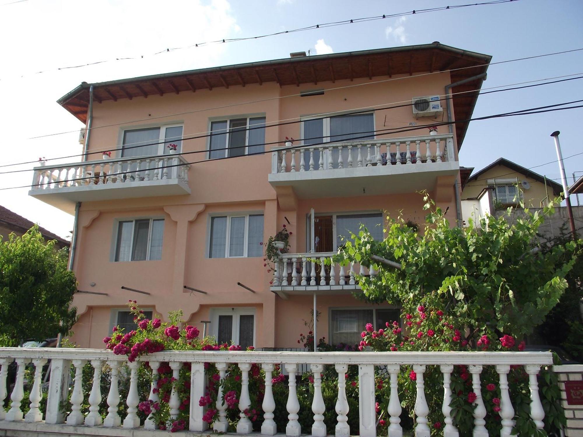 Family Hotel Velevi فيلينغراد المظهر الخارجي الصورة